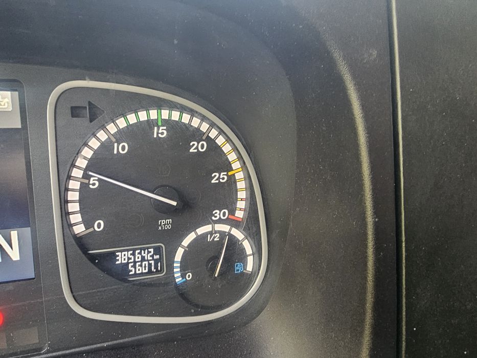 1524,Euro 6,385000km;15000 kg dmc,Regulowana wysokość izotermy ;2015r