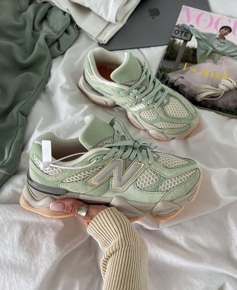 New Balance 9060