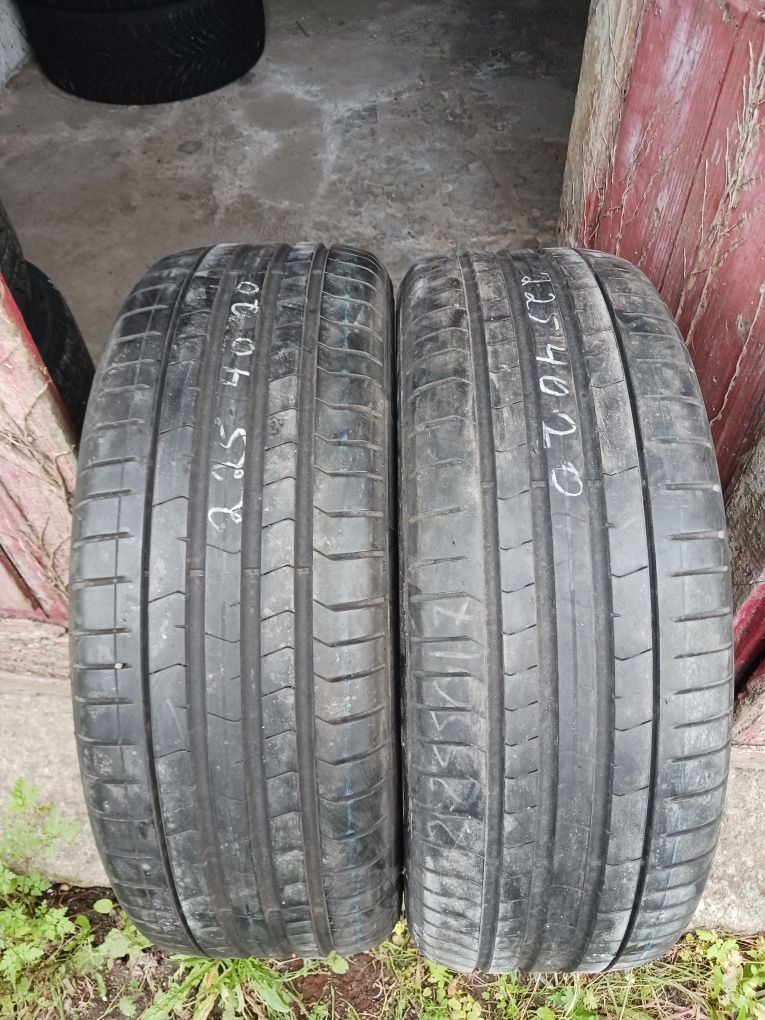 Vendo pneus semi-novos 225/40/20 Pirelli