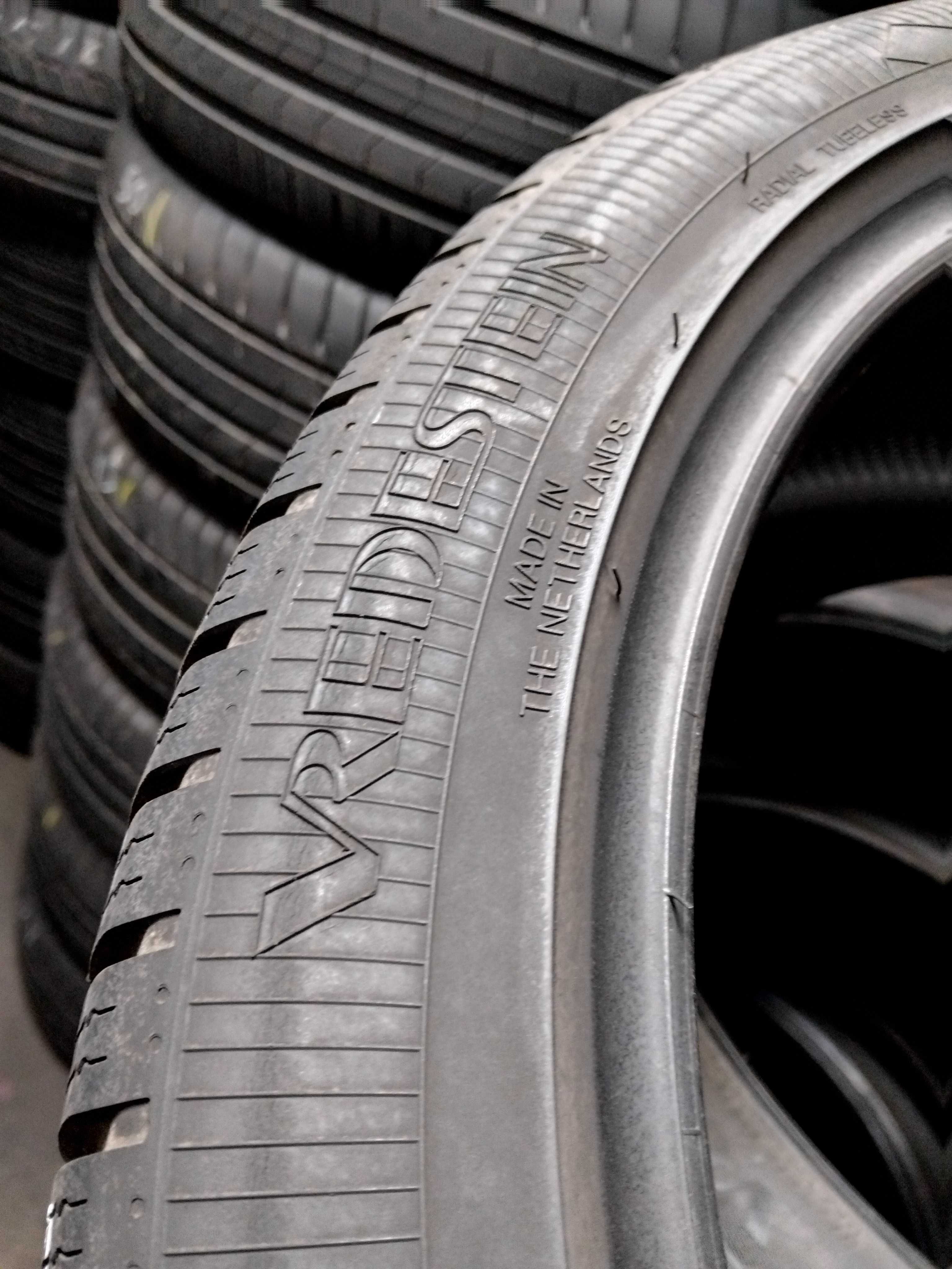 Шини бу 235/40 R18 Vredestein Quatrac 5 Пара