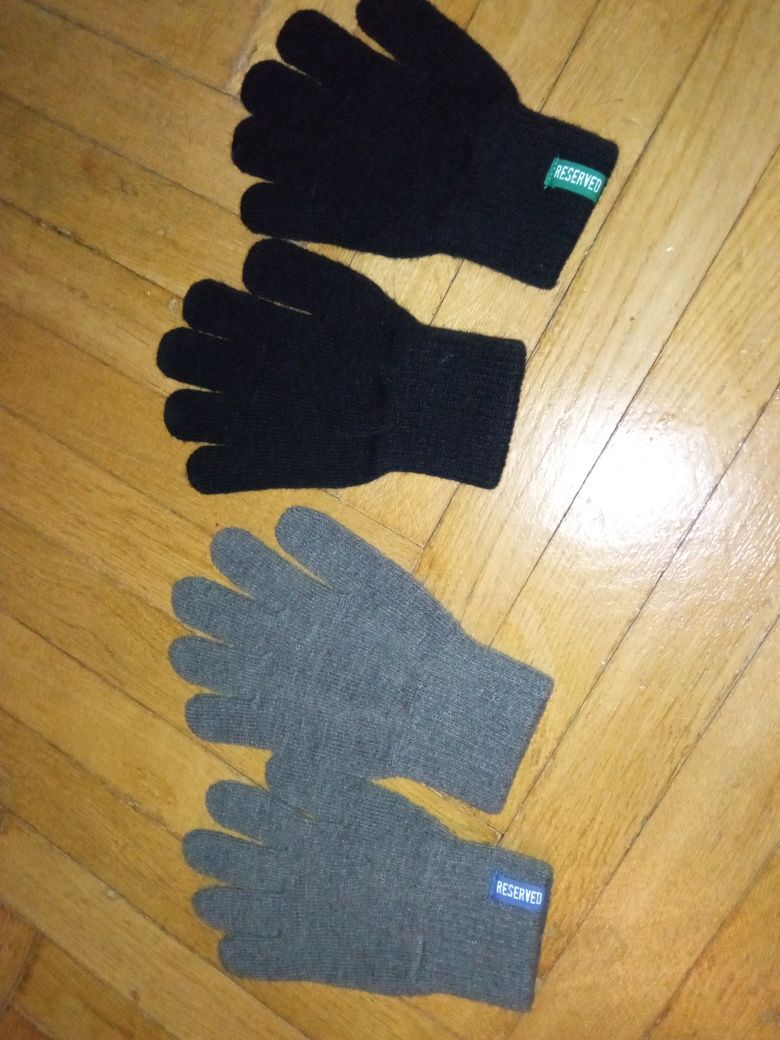 rękawiczki dziecięce rozmiar M  Reserved