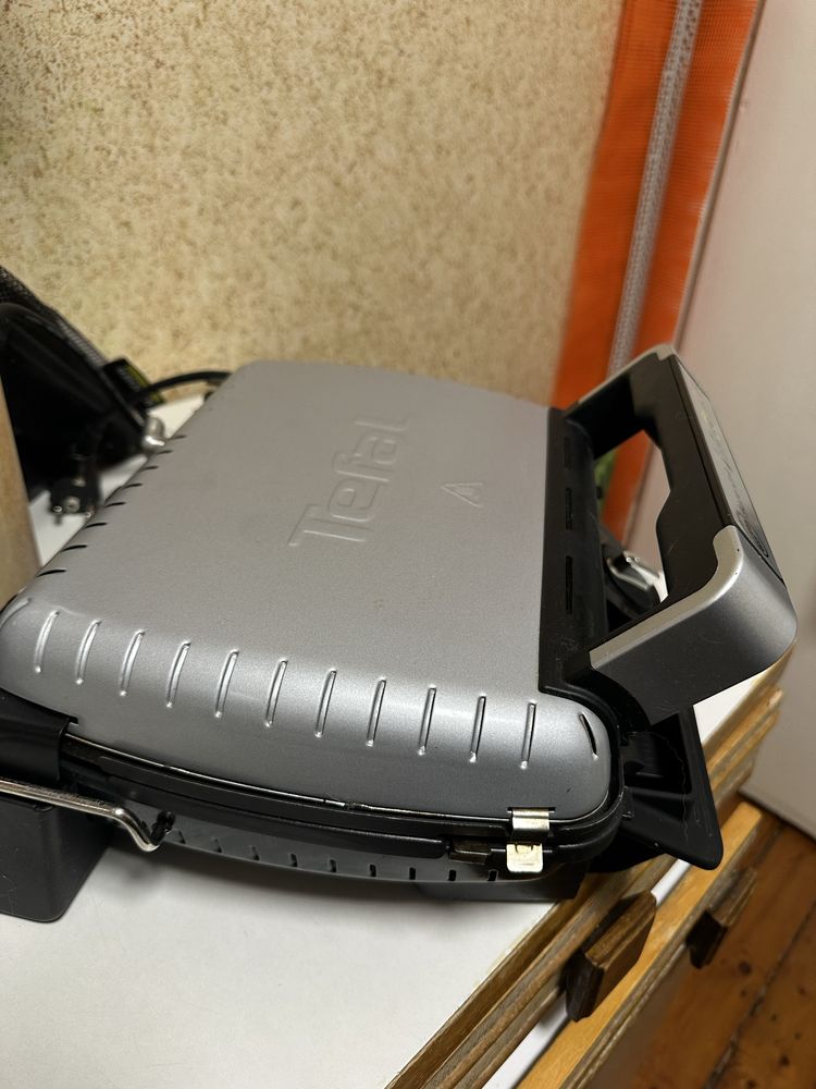 Продам электрический гриль Tefal