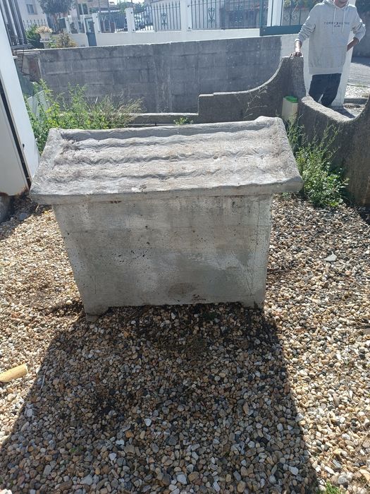 Vendo Casa para cão.