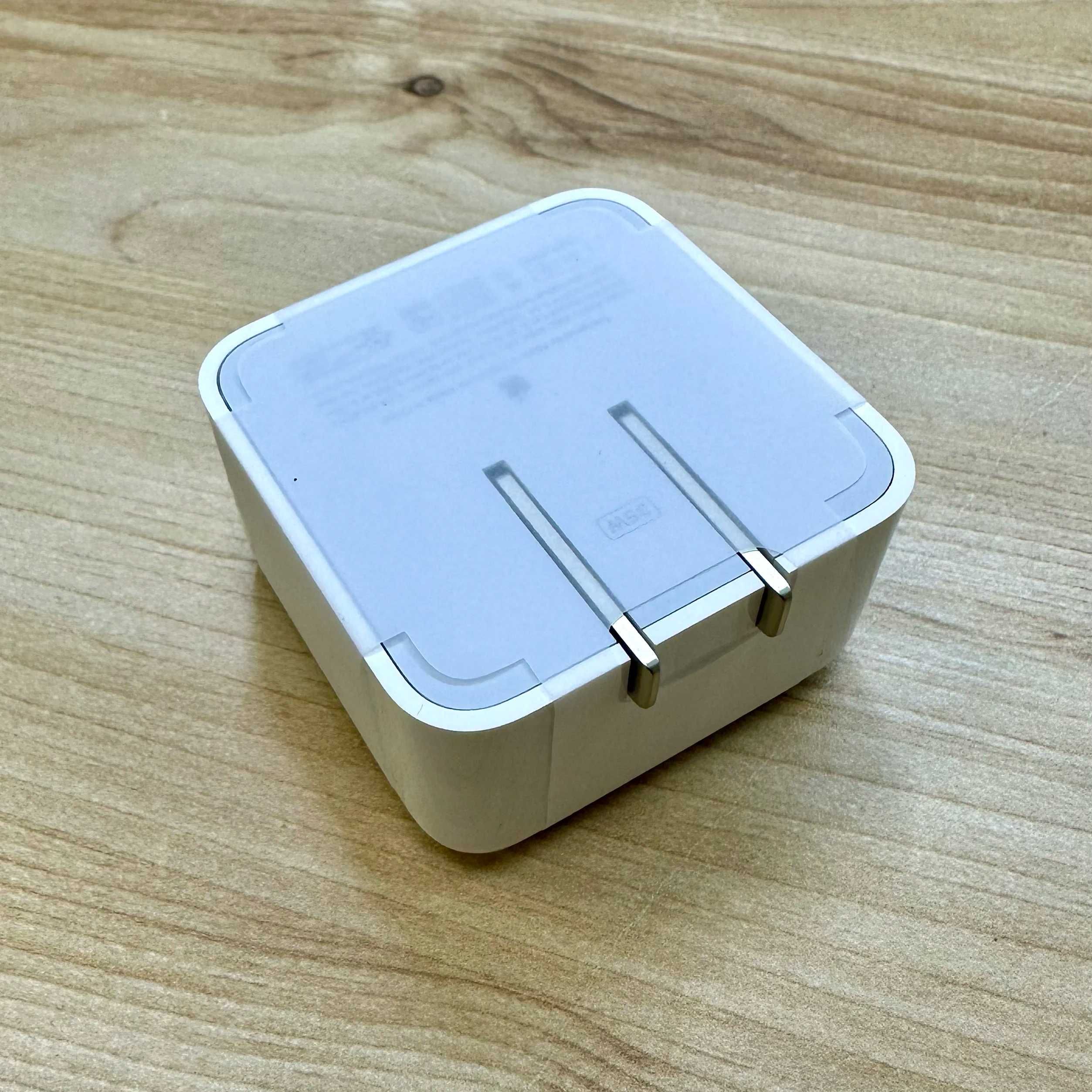 Зарядний пристрій Apple 35W Dual USB-C Power Adapter