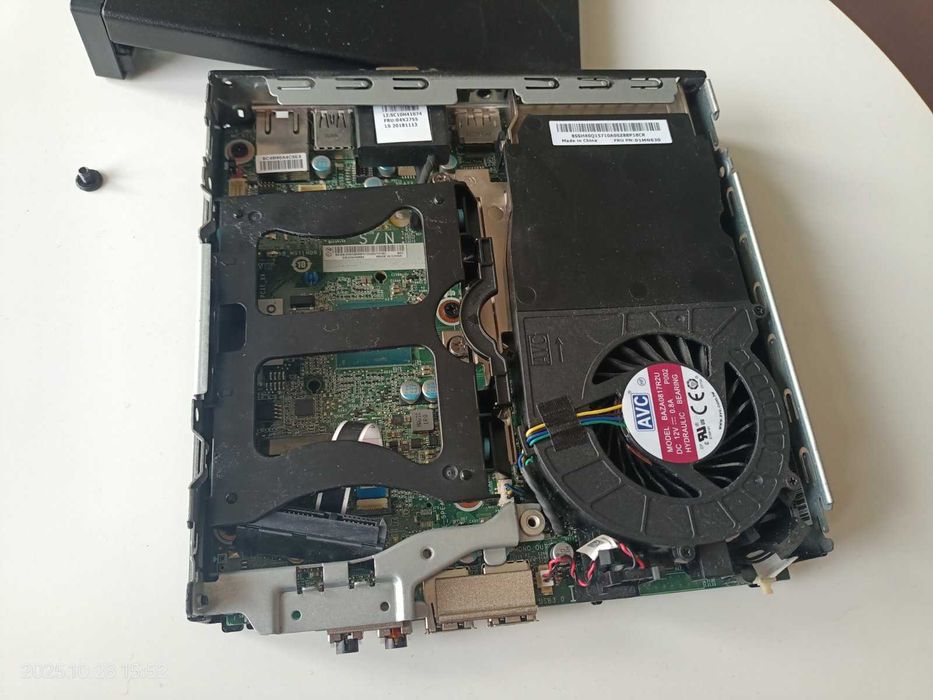 Lenovo Think M910q (Core i5 6500T/RAM 12GB DDR4/SSD 256 NVMe/HD 530)