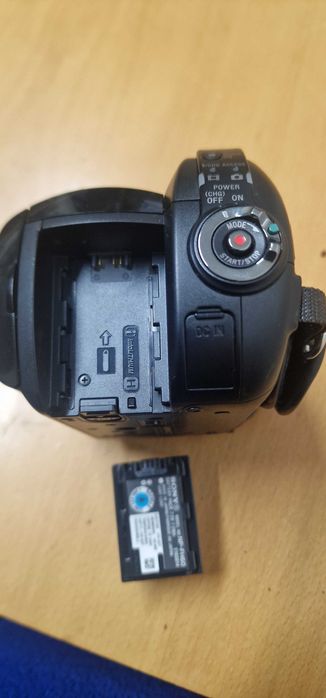 Sony Handycom HDR-SR10 como nova