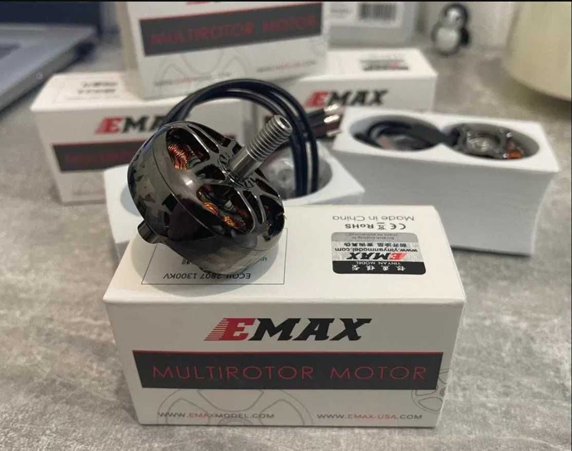 (Розпродаж) Мотор для FPV дрона EMAX ECO II 2807 1300KV B. (16 шт)