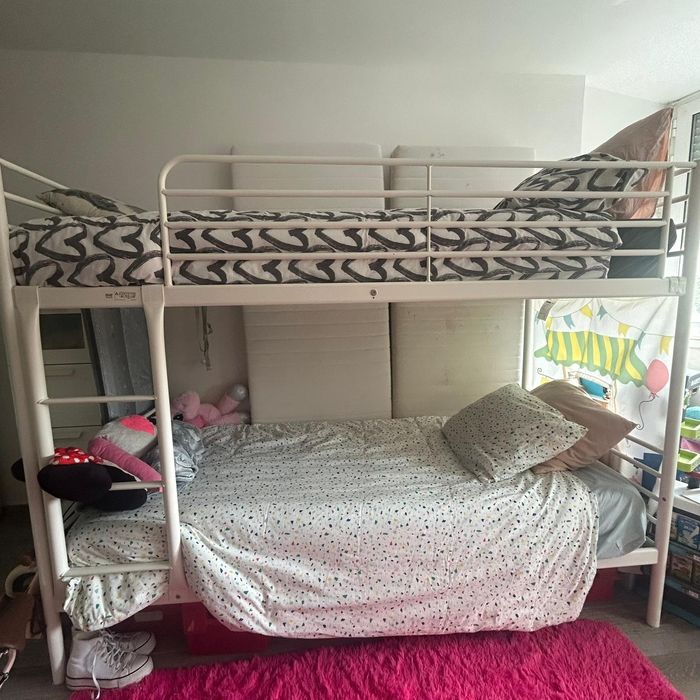 Vendo Beliche (Triliche) IKEA, 
90X200.