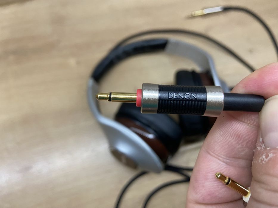Наушники Denon AH-D7100