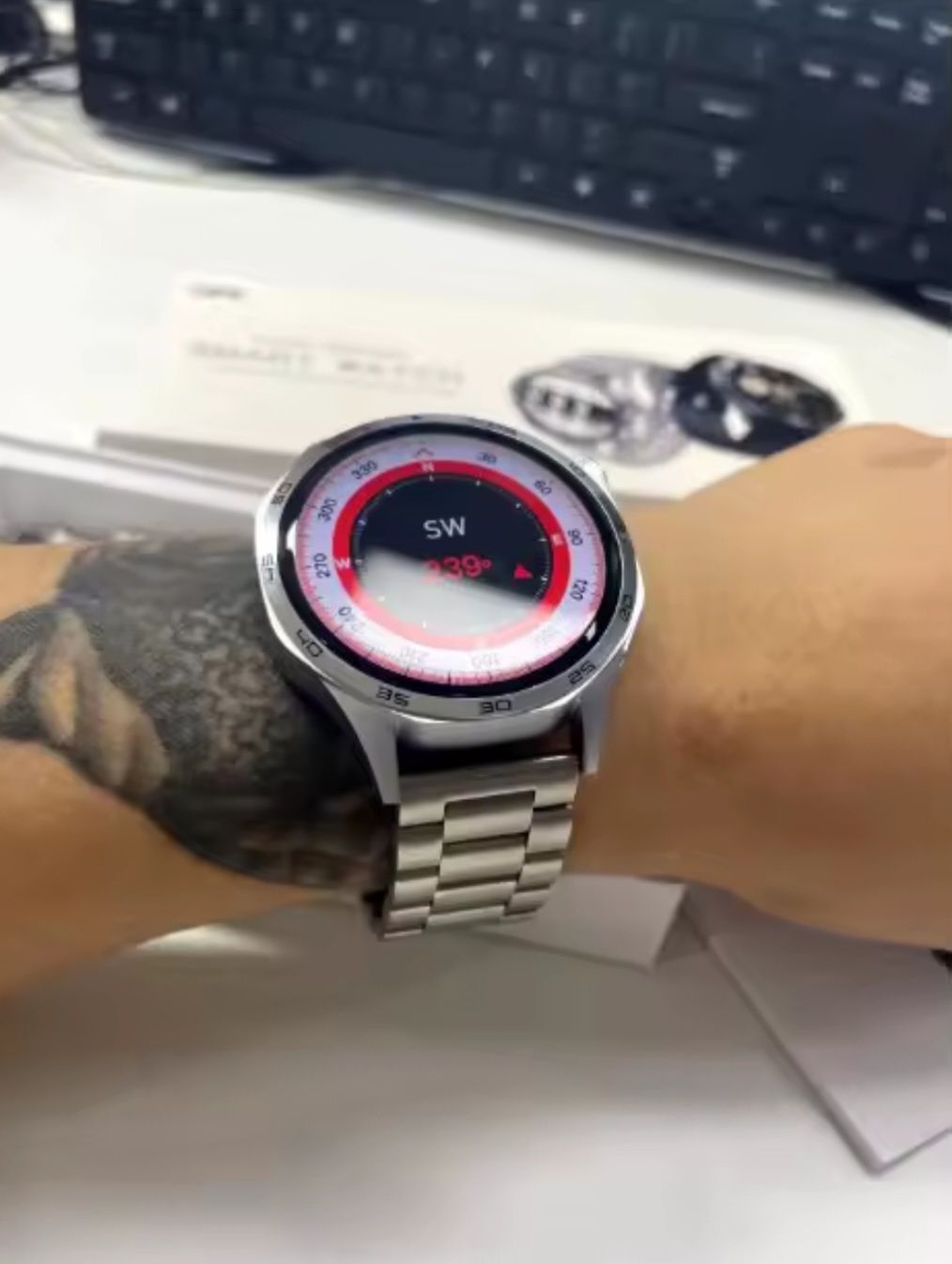 Srebrny smartwatch GT5 Pro bransoleta + pasek