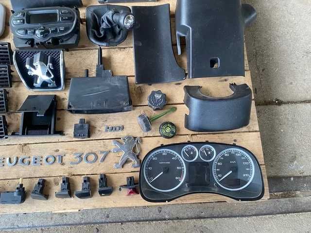 Peças Peugeot 307, quadrante, rádio, módulo AC etc…|USADO