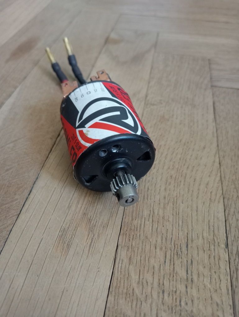 Silnik RUDDOG Crawler 20T 5-Slot. Traxxas axial