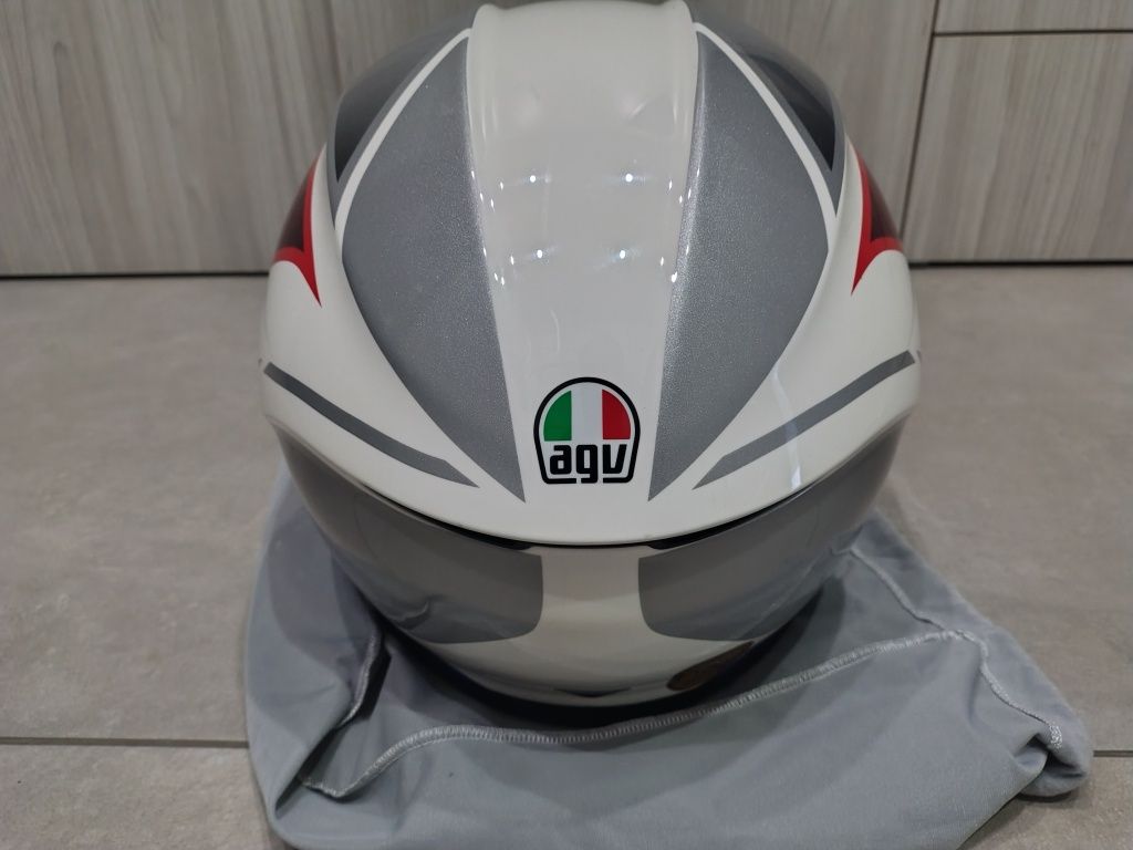 Kask motocyklowy Agv k6 hyphen M/L Czytaj opis.