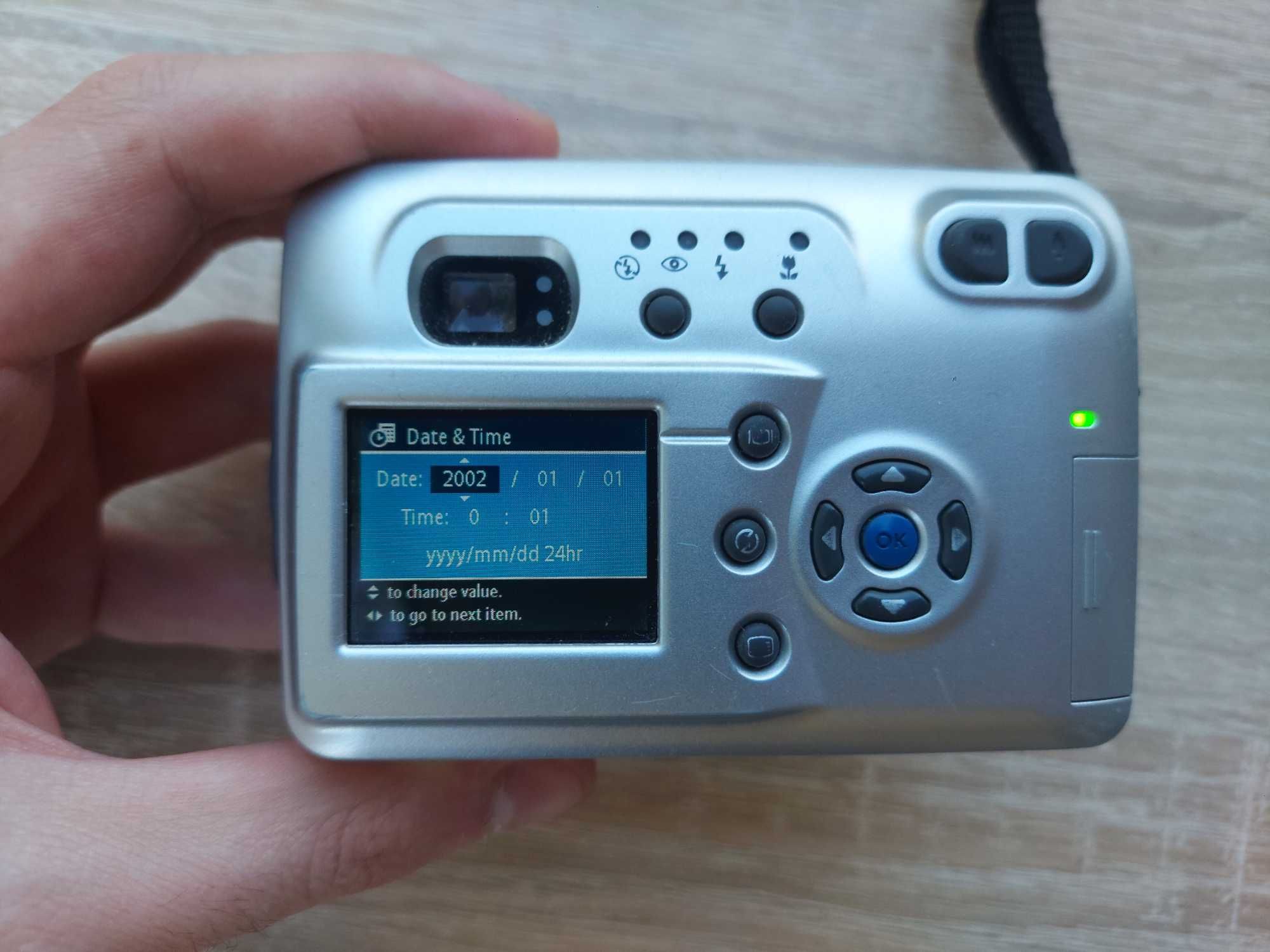 HP PhotoSmart 812 – 2002r.