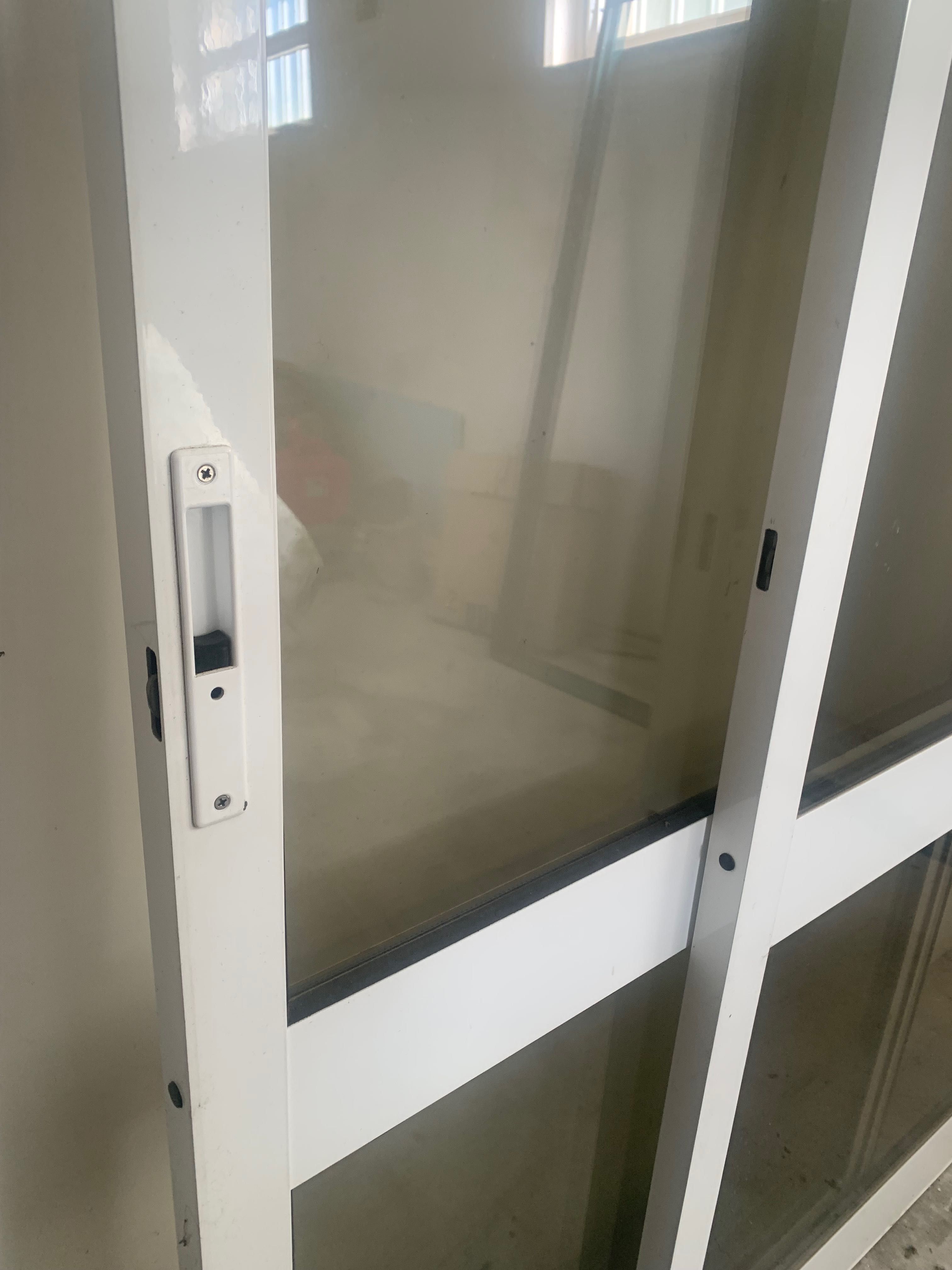 1 granda porta janela