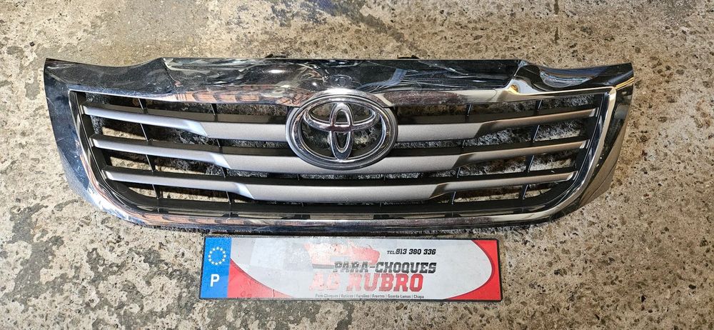Grelha toyota hilux 2005/2011