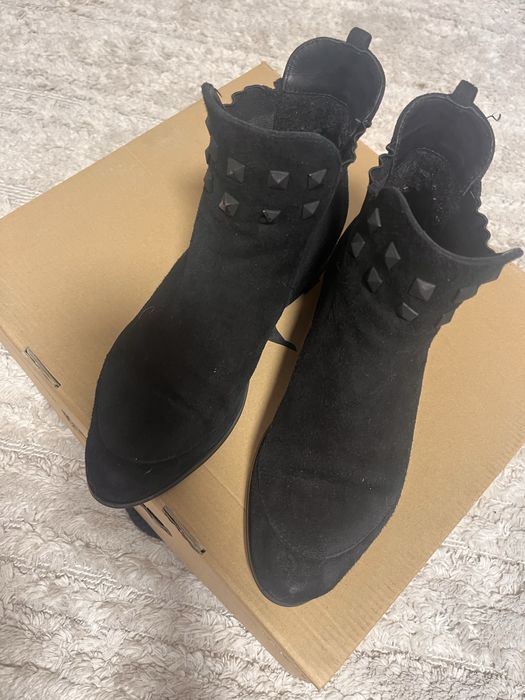 Жіноче взуття carvali