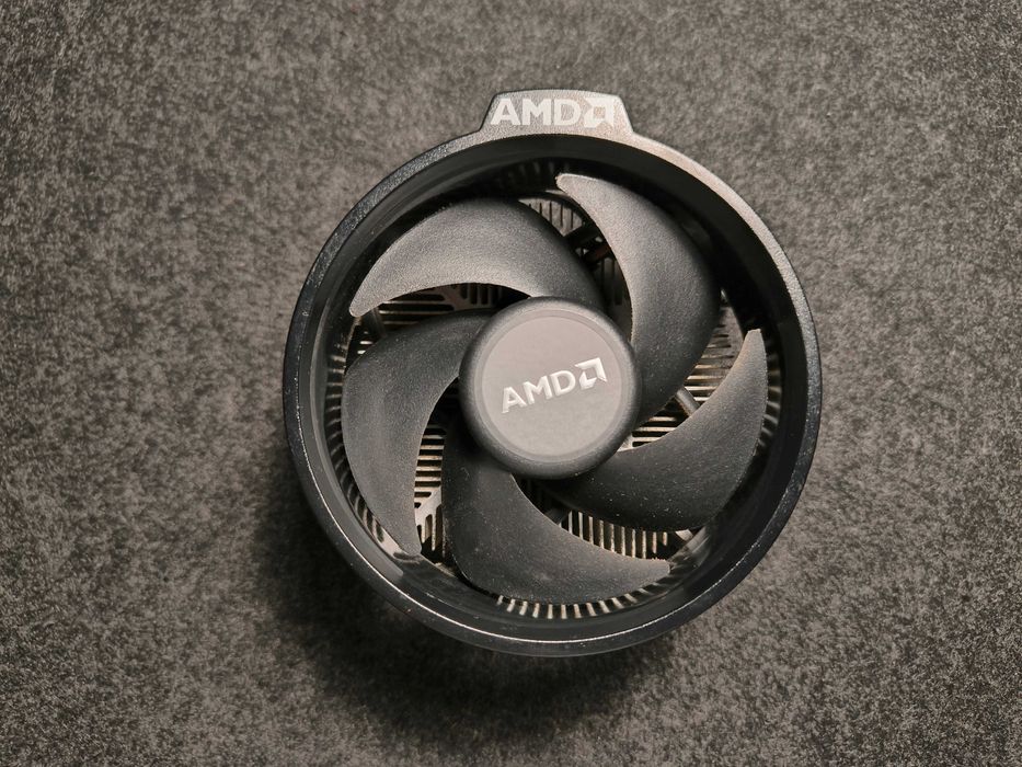 Processador AMD Ryzen 3 1300X (+ Cooler)