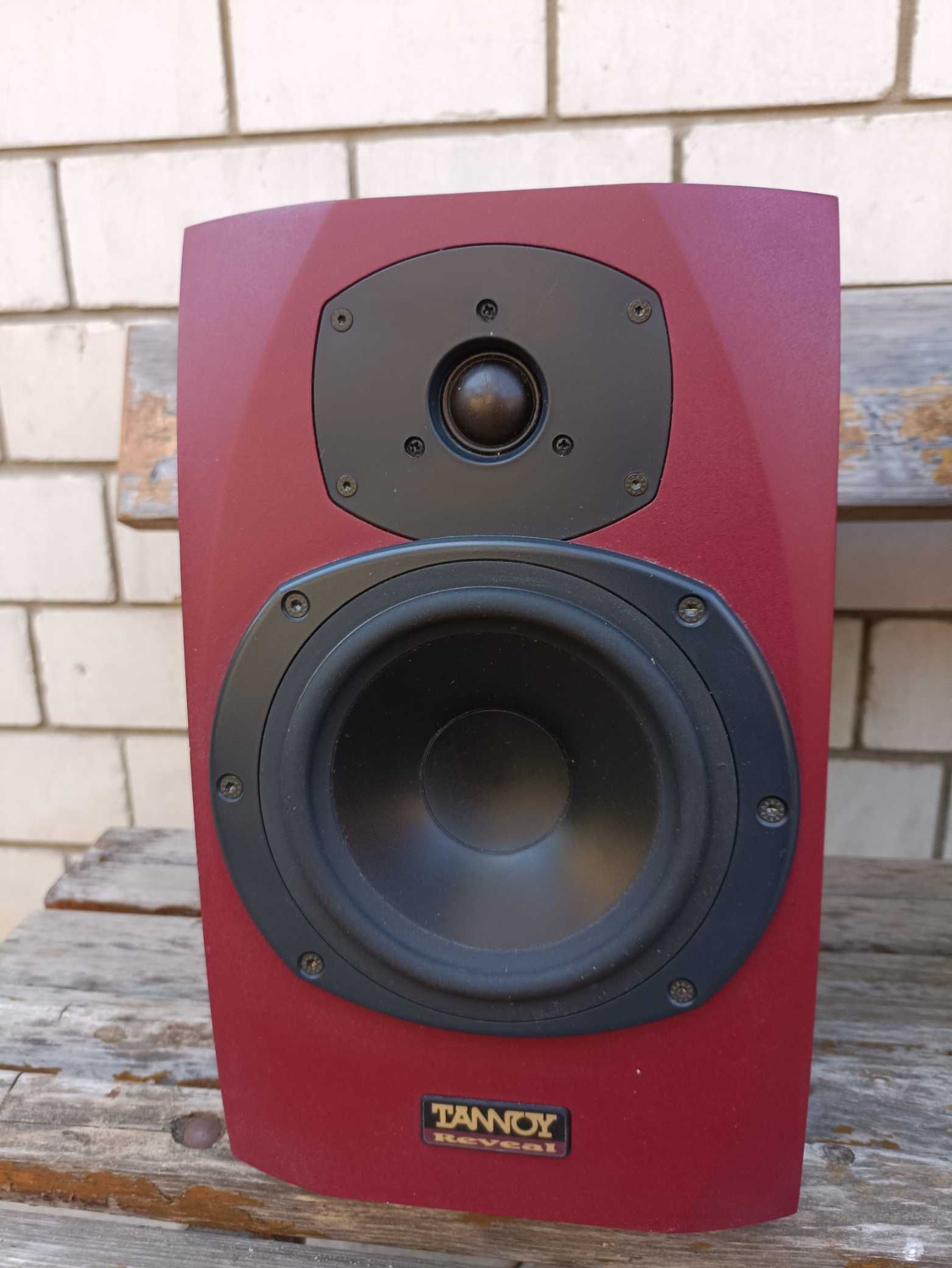 Студийные мониторы  Tannoy REVEAL Passive Speakers RED 6.5"