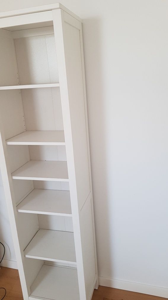 Regał HEMNES IKEA biała bejca sosnowy