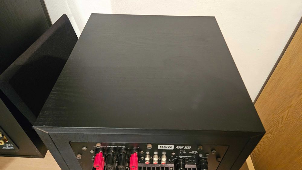 Pioneer ASW 300 subwoofer amplificado