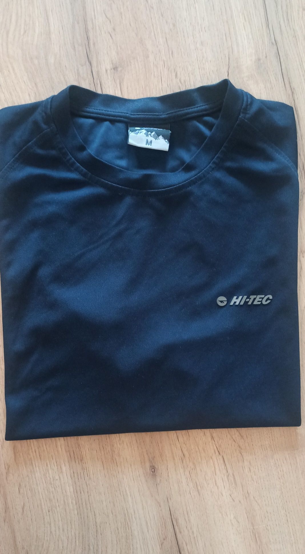 Zestaw 2 sztuk koszulek sportowych męskich hi-tec i umbro rozmiar M
