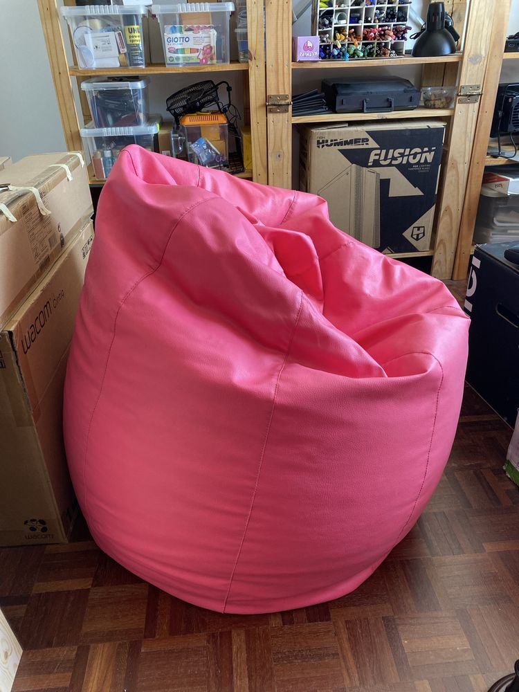 Pouf grande pele sintética rosa