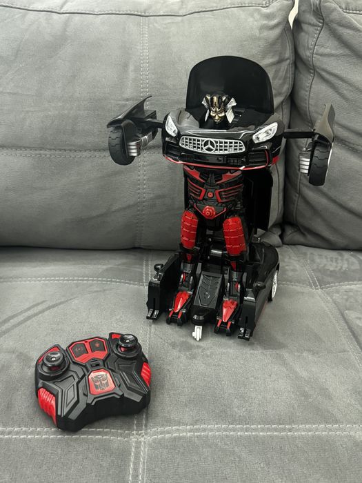 Машина трансформер на радіокеруванні