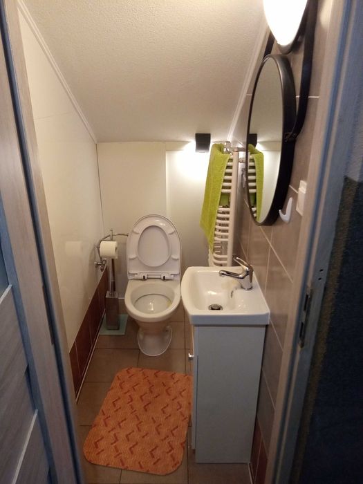 Wynajem pokoi. Reda.