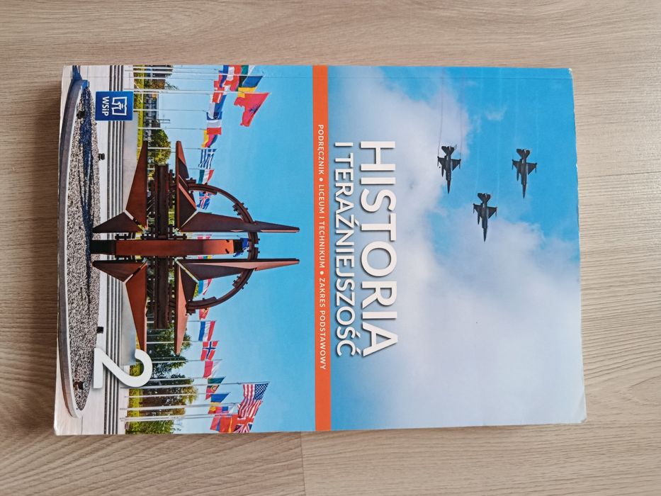 Historia i teraźniejszość 2 podręcznik WSiP