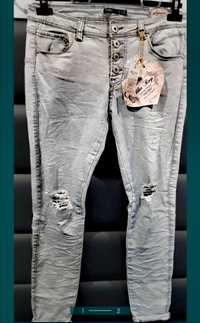 Spodnie jeans rurki dziury ML
