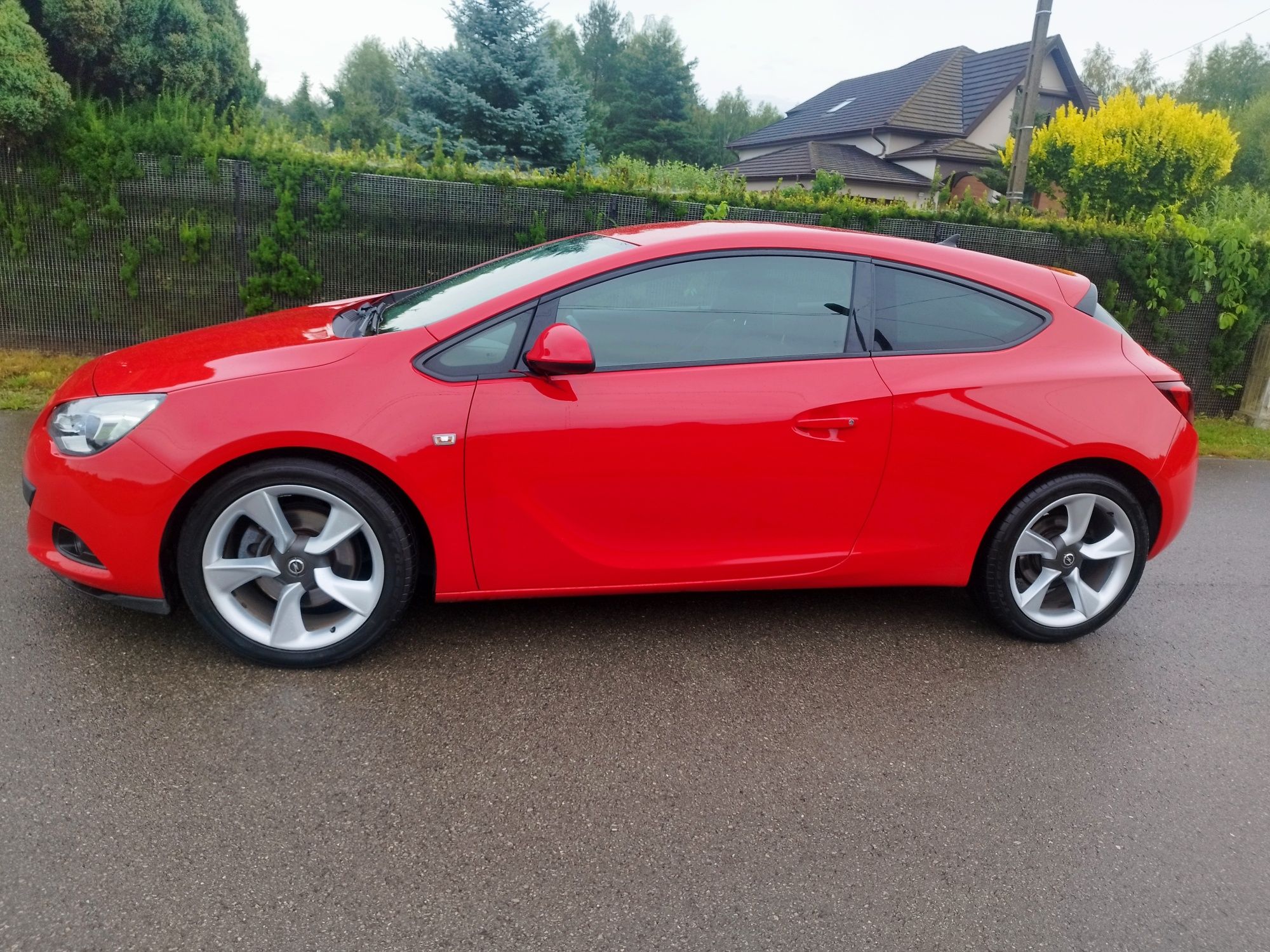 Opel Astra GTC 1.7