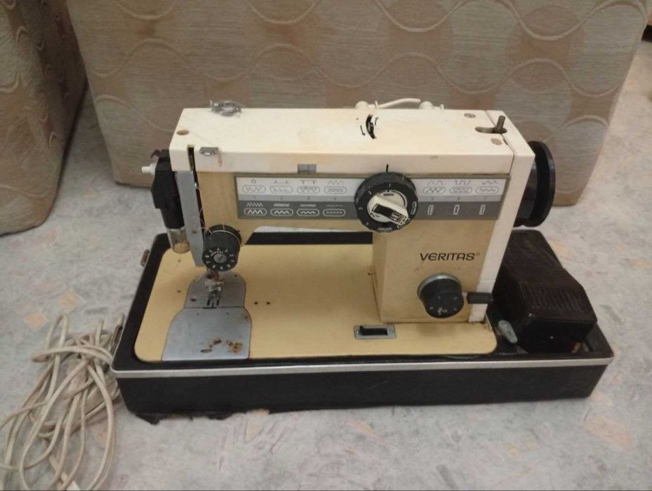 Продам швейную машинку Veritas 8014/43. Германия (ГДР)