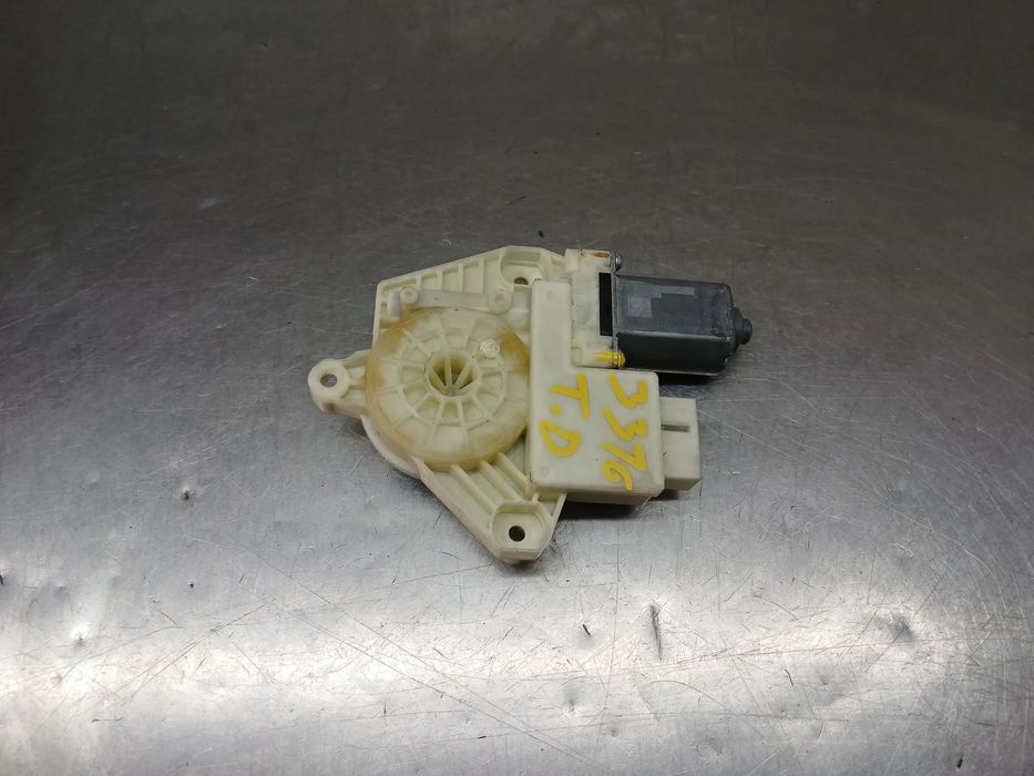 Motor vidro trás direito VOLKSWAGEN Golf VII (5G1, BQ1, BE1, BE2)