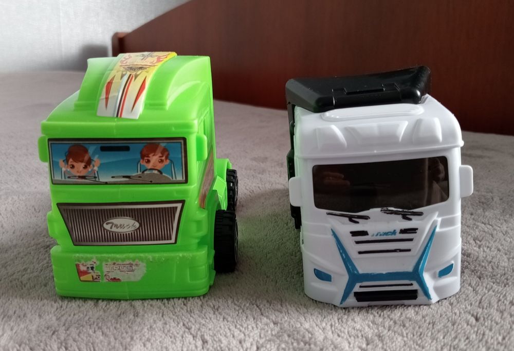 Фура з прицепом іграшкова