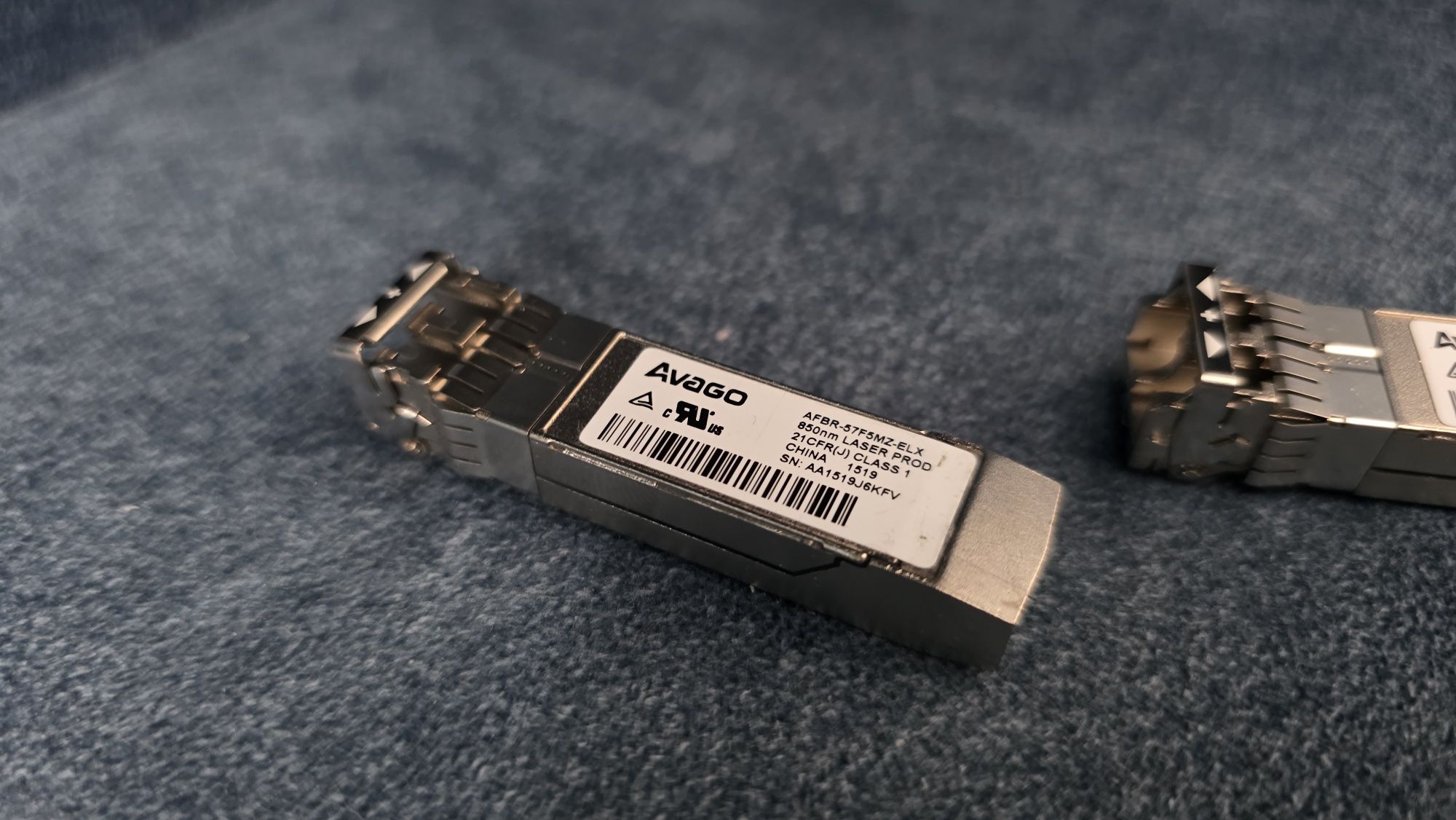 IBM Avago 16Gb FC 850nm SFP+ Optical Trans - AFBR-57F5MZ-ELX Wkładka