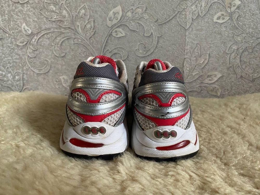 Кроссовки Asics Gel Vintage для бігу / кожен день  42 41,5 41 27 26,5