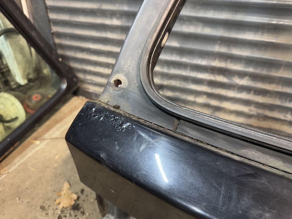 Klapa bagażnika BMW E39 touring kombi black sapphire 475/9
