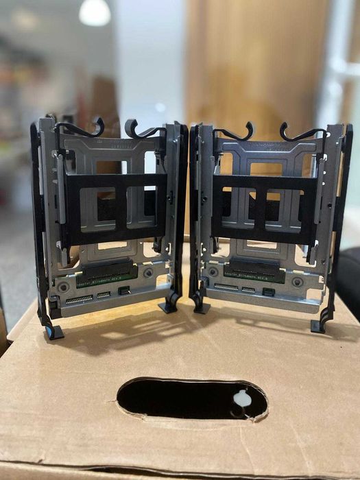 Kit de Adaptadores de Drive de Servidor / Caddy (HDD Mounts)