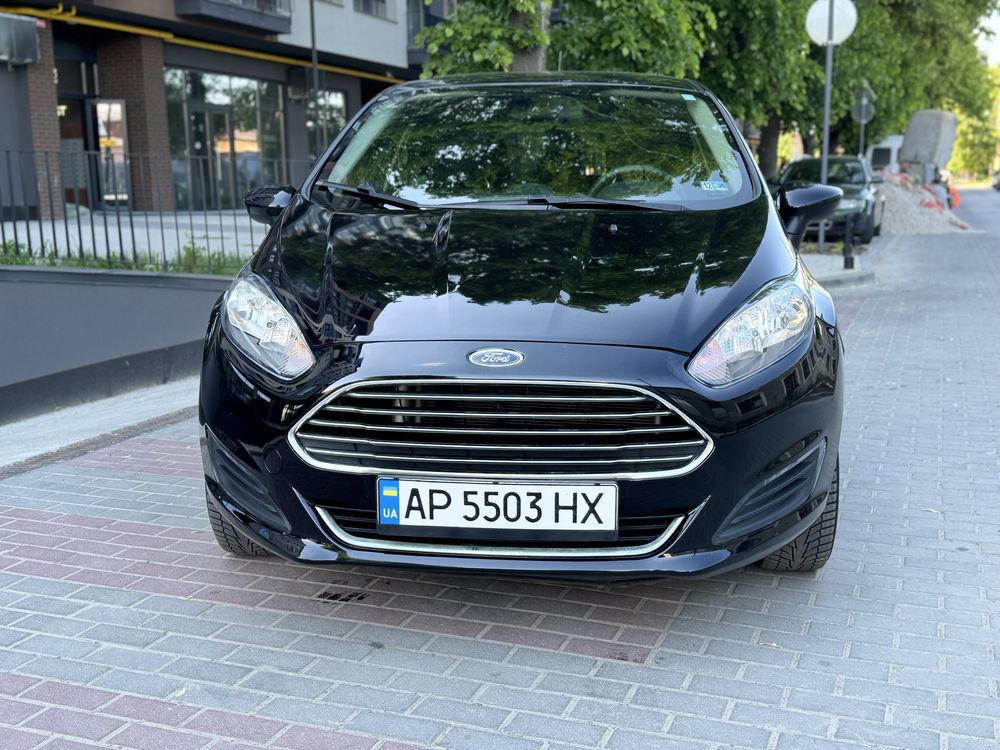 Ford Fiesta 2018 • 1.6 л • Бензин