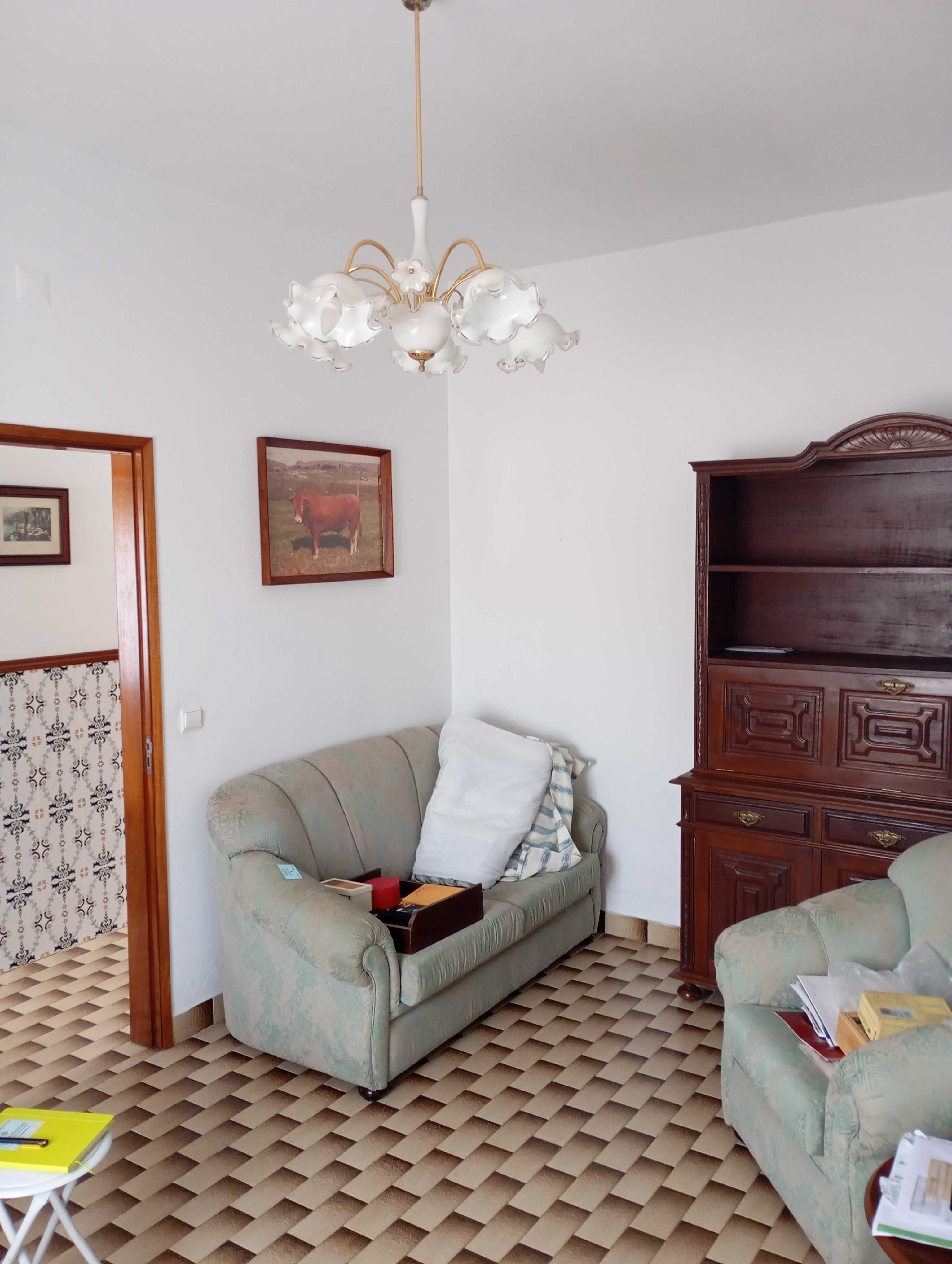 Casa com terraço e quintal