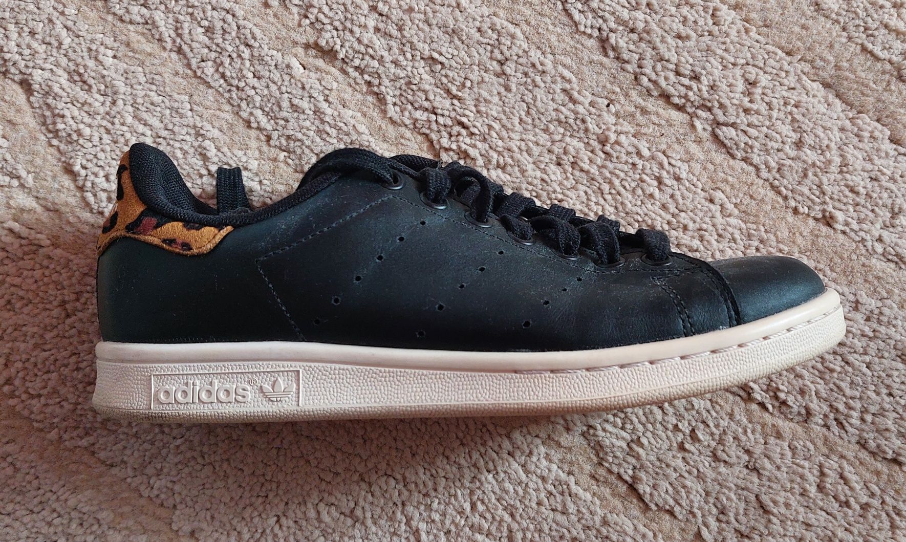 Stan Smith Preto