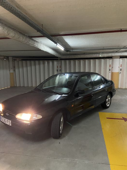 Ford mondeo sedan 1995