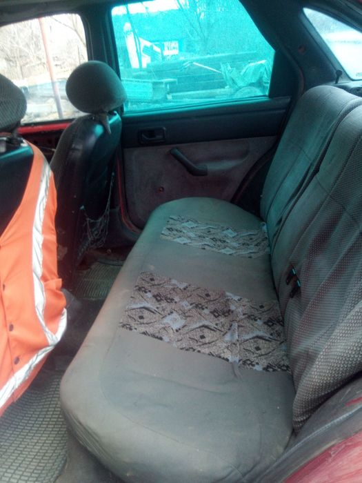 Продам авто форд ескорт 1.6 16