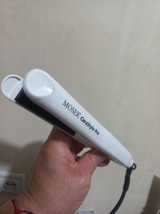 Утюжок  для волос  в отличном рабочем состоянии