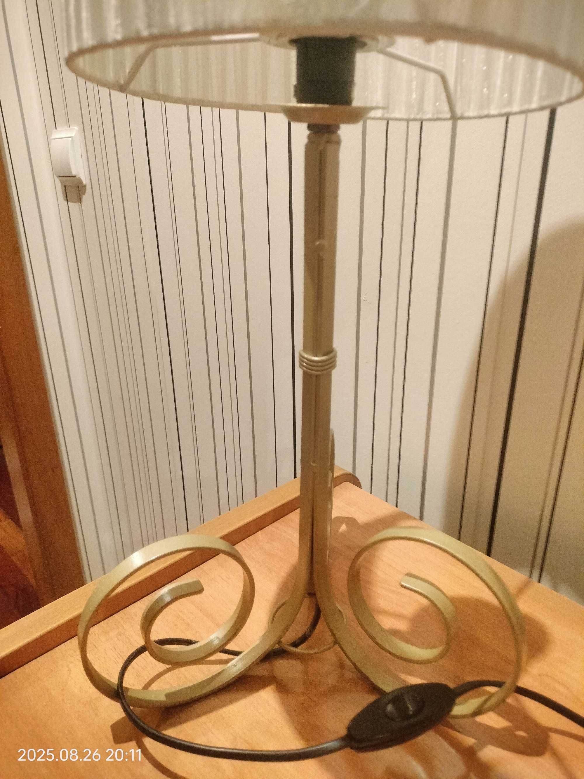Candeeiro de mesa