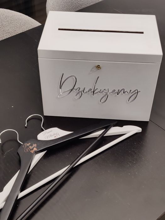 Skrzynka, pudełko na koperty, prezenty WESELE ŚLUB wieszaki para młoda