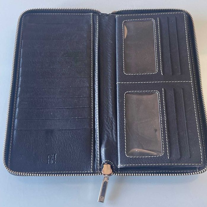 Carteira Carolina Herrera preta