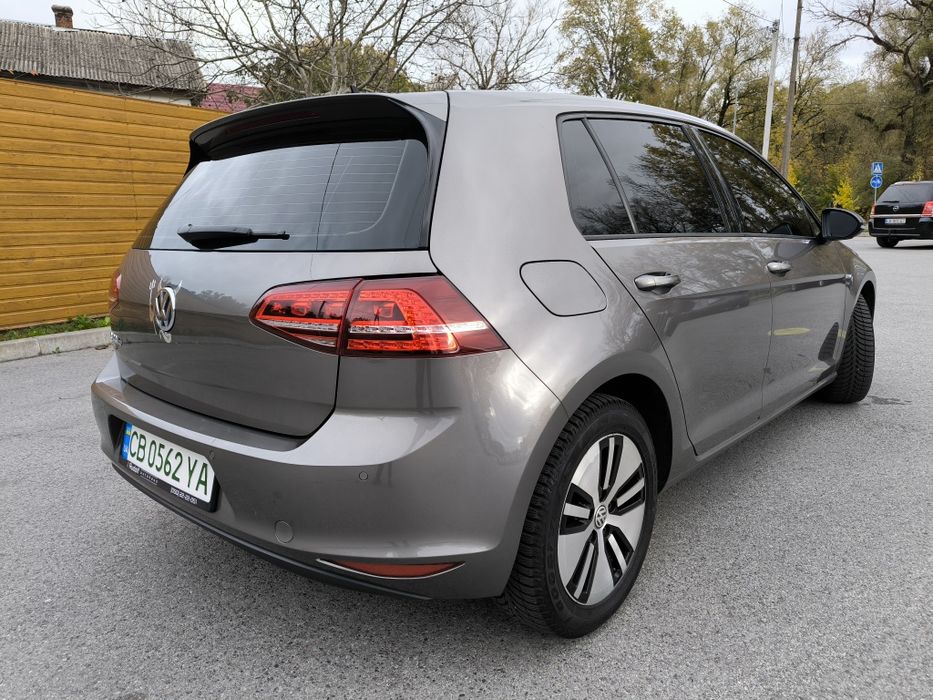 Продам Volkswagen E-golf