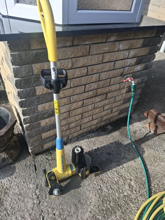 Очищувач швів Gloria з Німечинни